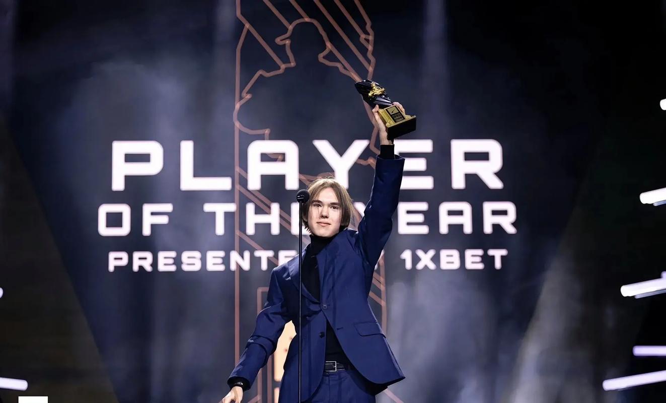 解说预测JDGvsNIP赛果：均认为JDG将击败NIP晋级下一轮